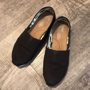 Black Toms